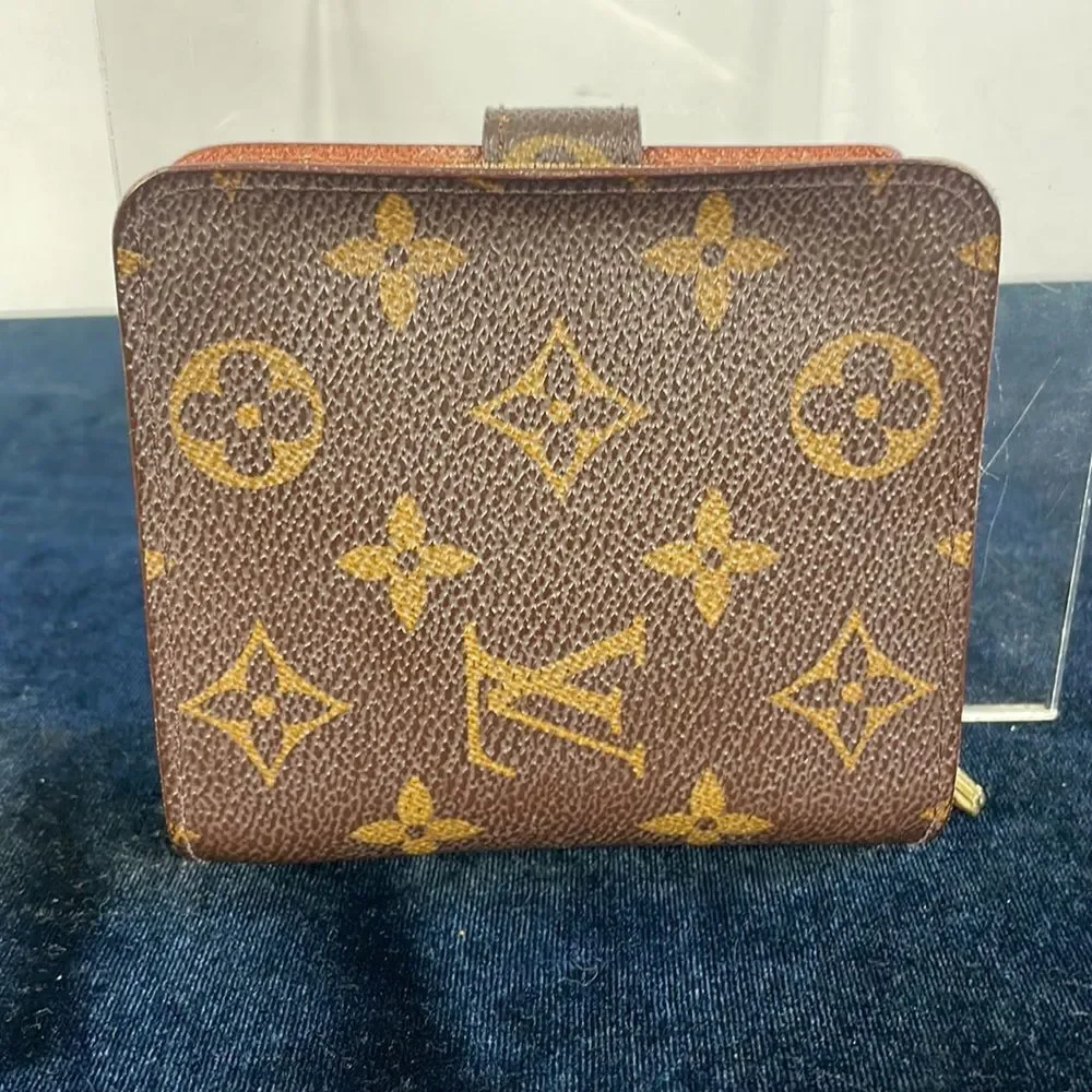 Louis Vuiton Compact Zippe Wallet - Picture 3 of 7